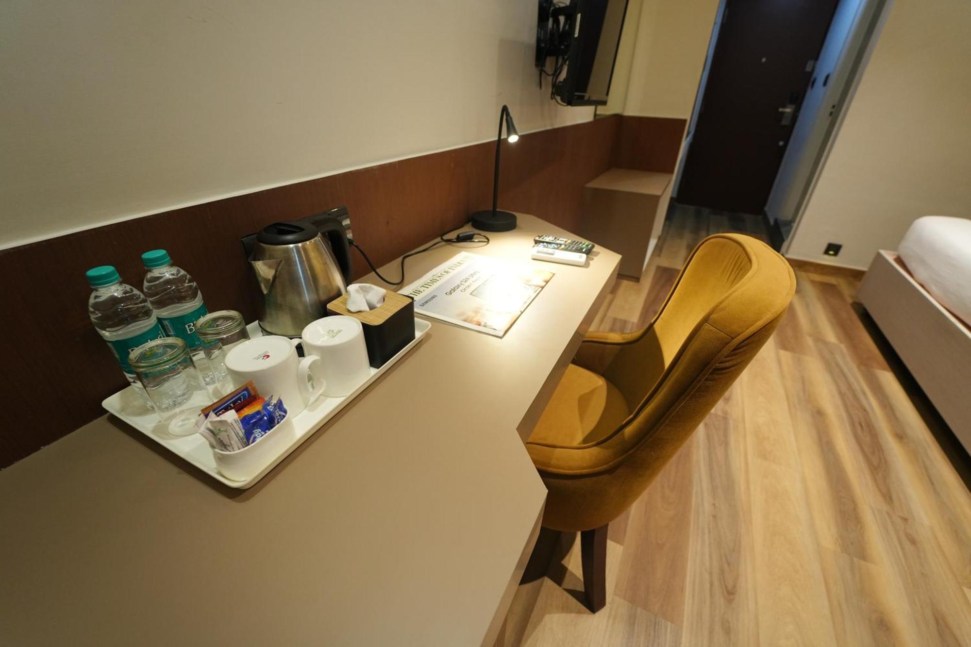 Hotel Vaishnavi Residency à Bangalore Extérieur photo