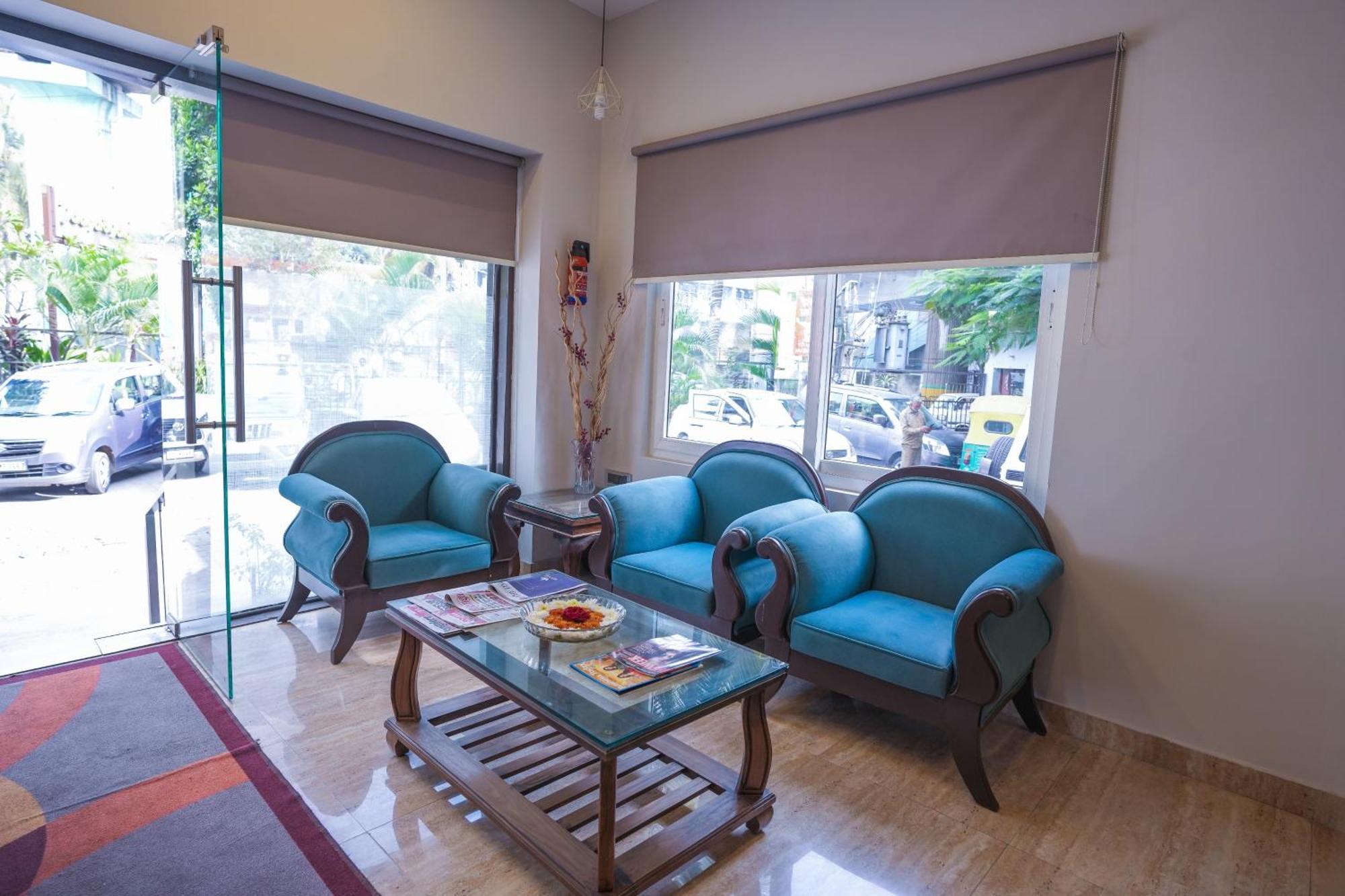 Hotel Vaishnavi Residency à Bangalore Extérieur photo