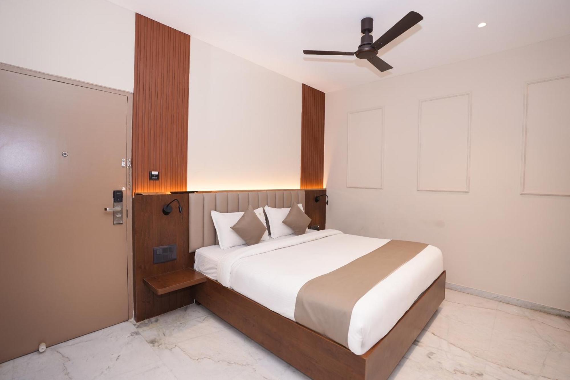 Hotel Vaishnavi Residency à Bangalore Extérieur photo