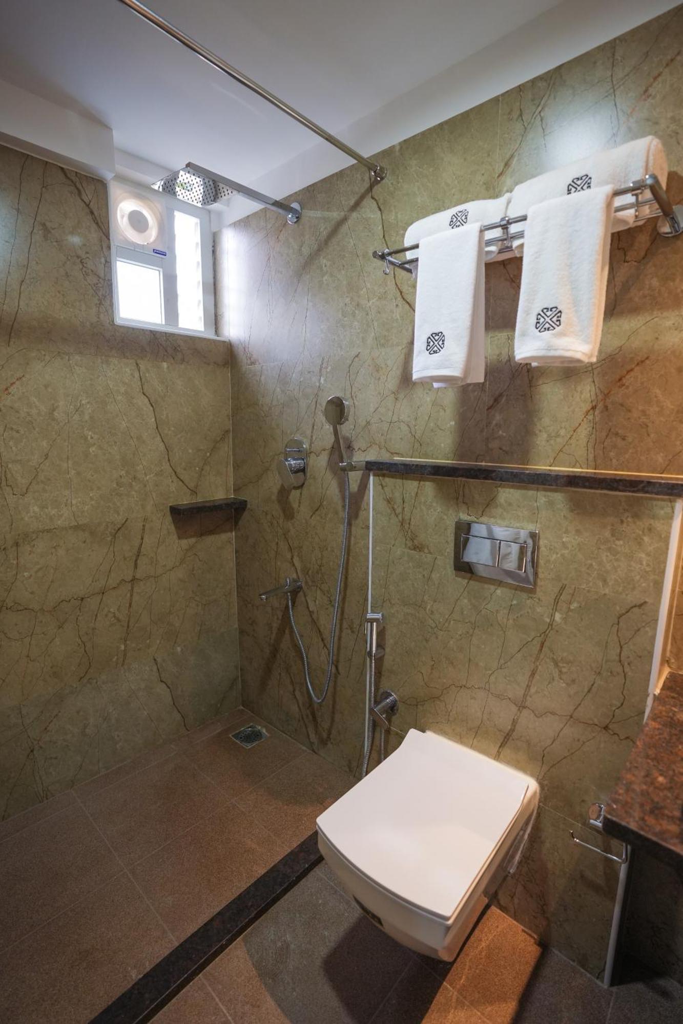 Hotel Vaishnavi Residency à Bangalore Extérieur photo
